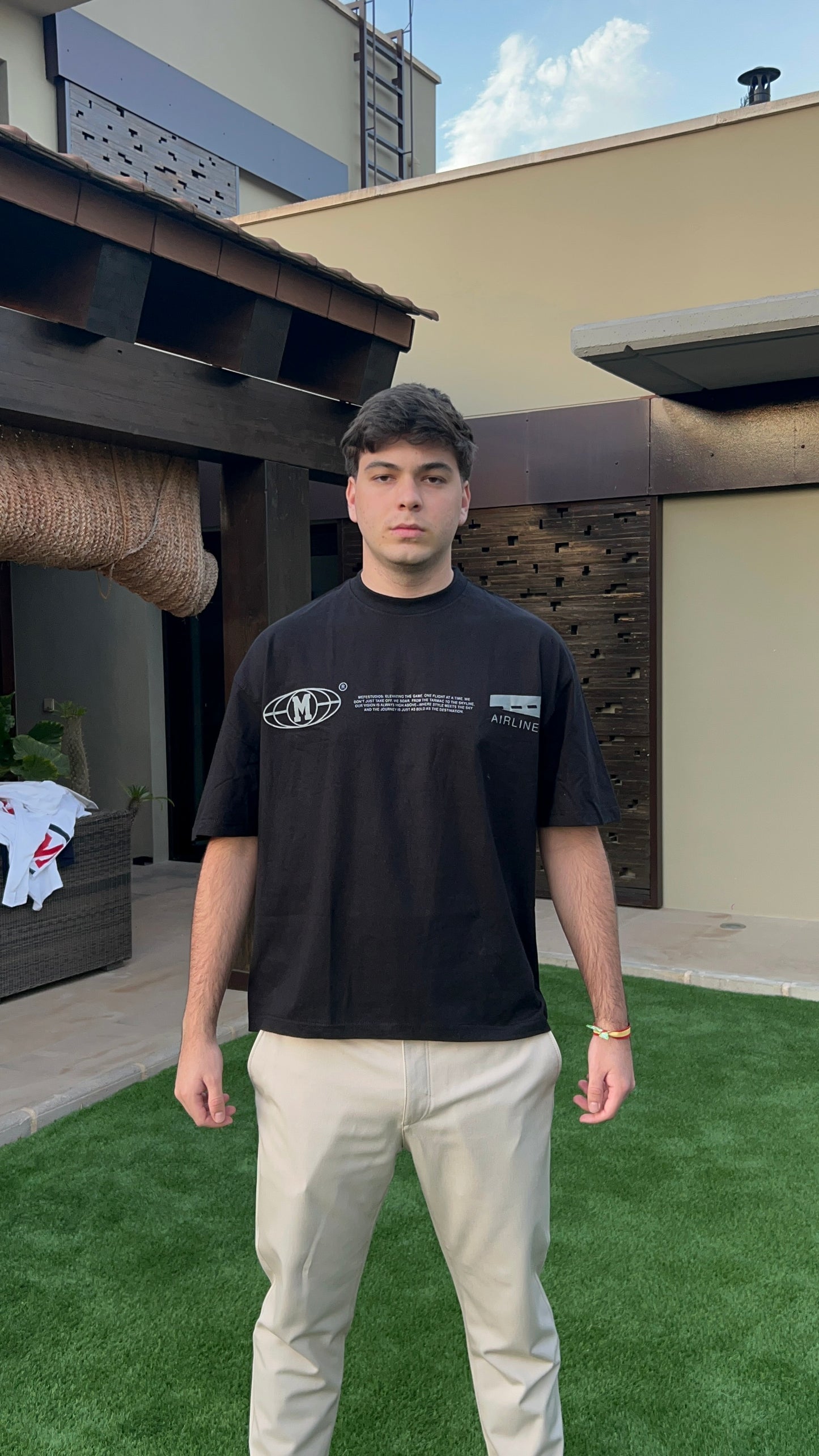 ICONIC BLACK T-SHIRT