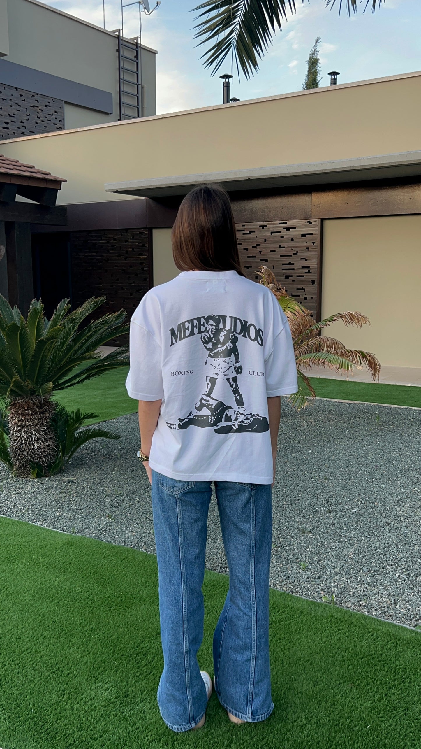 ICONIC WHITE T-SHIRT