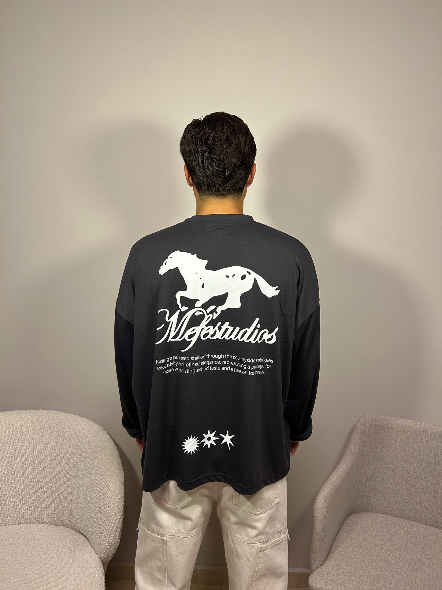 Dark grey longsleeve