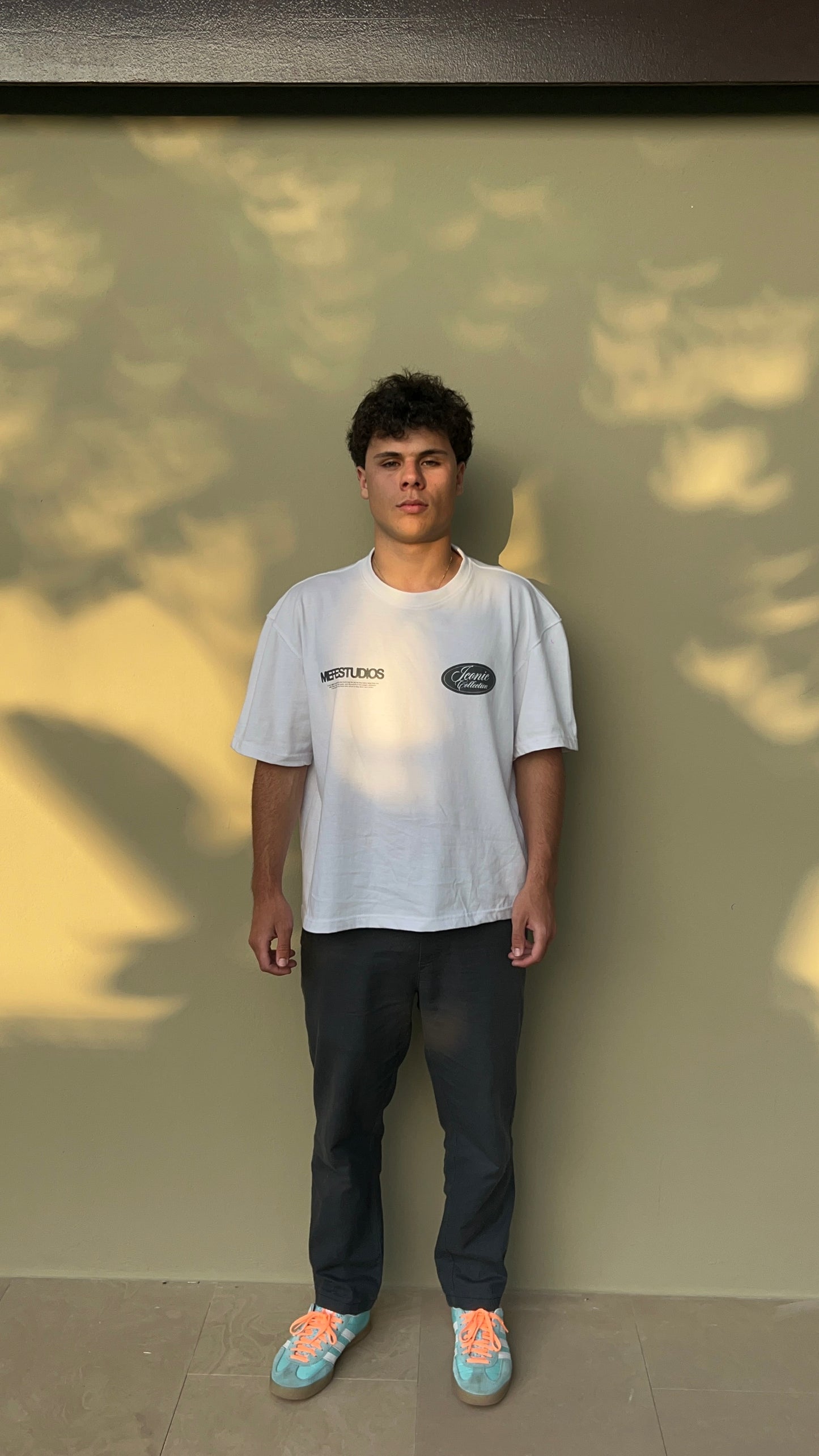 ICONIC WHITE T-SHIRT