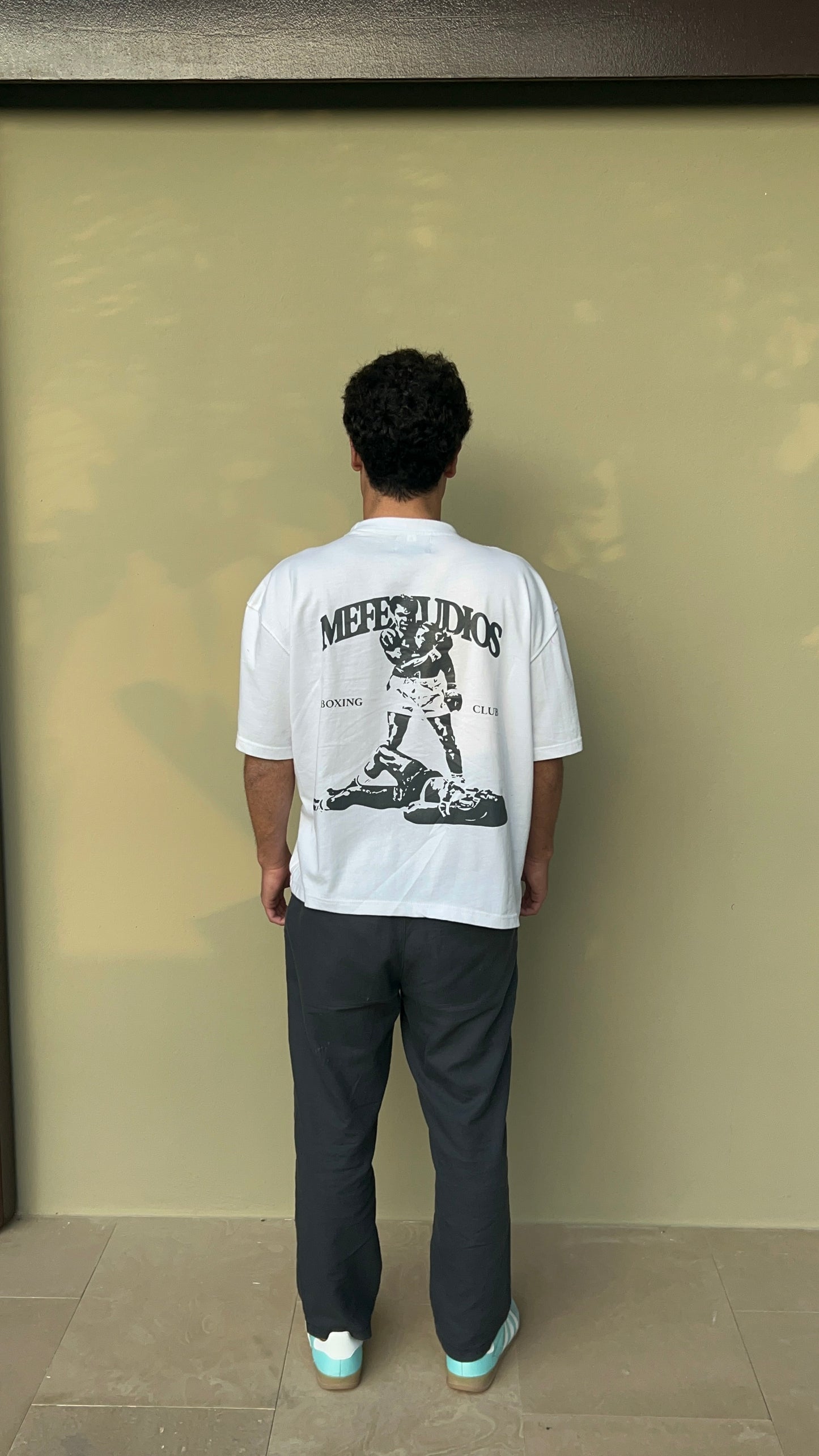 ICONIC WHITE T-SHIRT