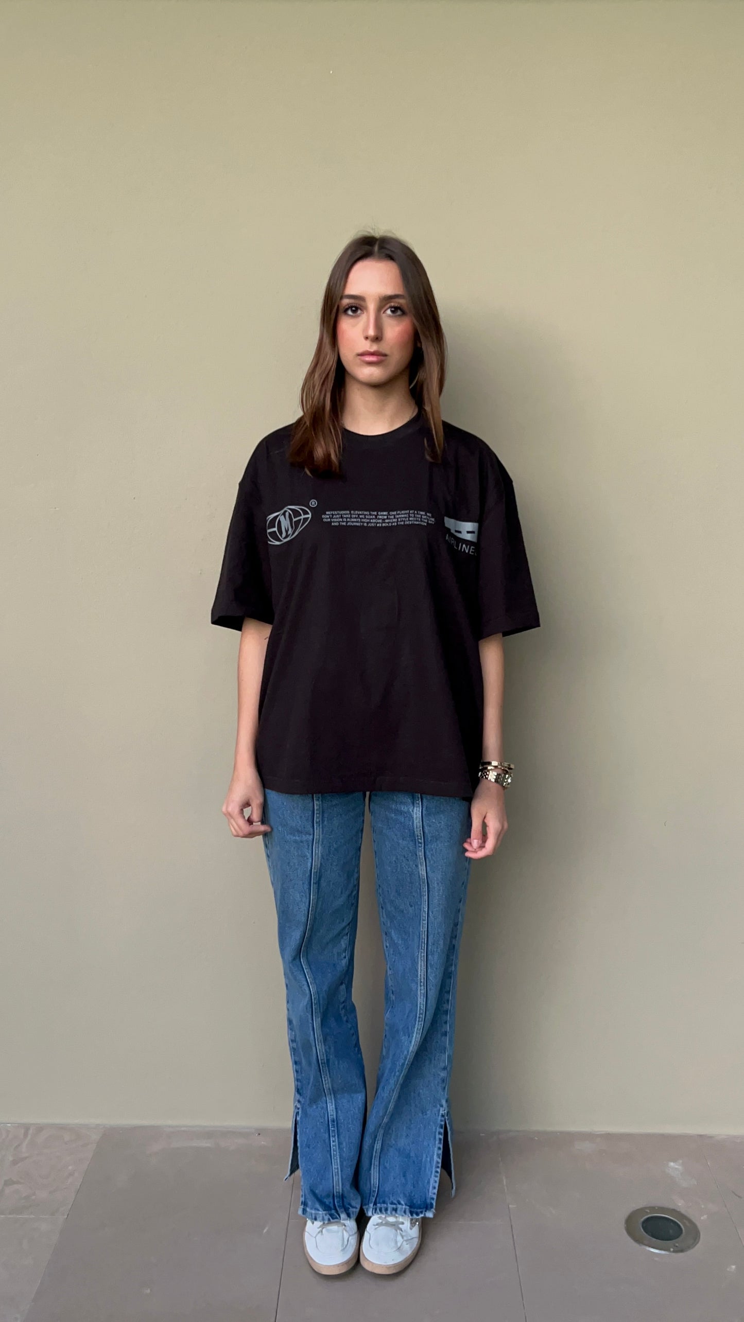 ICONIC BLACK T-SHIRT